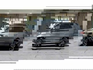 New 2026 BMW X7 M60i image 1