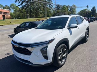 Used 2024 Chevrolet Trax LT image 1