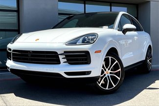 Certified 2023 Porsche Cayenne Platinum Edition image 1