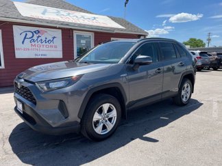 Used 2020 Toyota RAV4 LE image 1