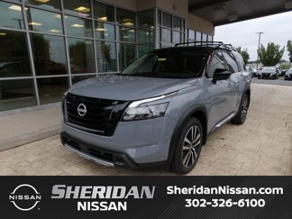 New 2025 Nissan Pathfinder Platinum image 1