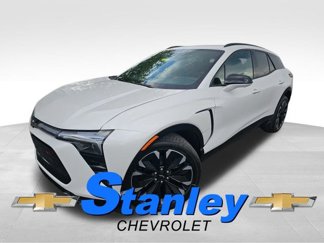 New 2025 Chevrolet Blazer EV RS image 1