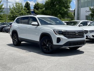 New 2025 Volkswagen Atlas SE image 1