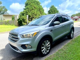 Used 2017 Ford Escape Titanium image 1