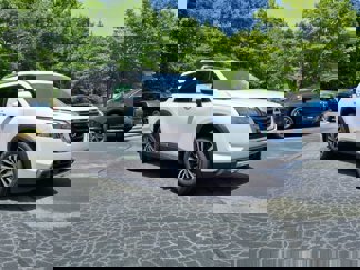 New 2025 Nissan Pathfinder Platinum image 1