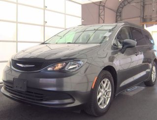 Used 2020 Chrysler Voyager Lxi image 1
