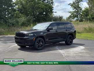 New 2025 Jeep Grand Cherokee L Laredo image 1