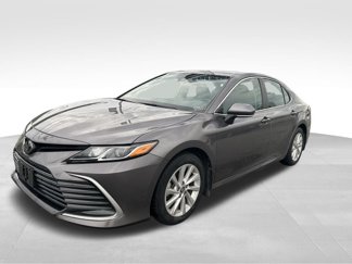 Used 2023 Toyota Camry LE image 1