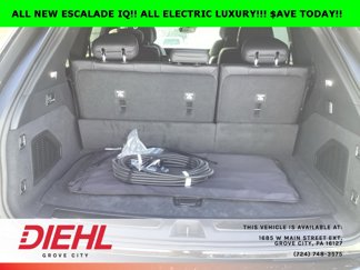 New 2025 Cadillac Escalade IQ Luxury 1 w/ Smart Trailering package image 1