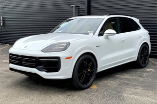 New 2026 Porsche Cayenne Turbo image 1