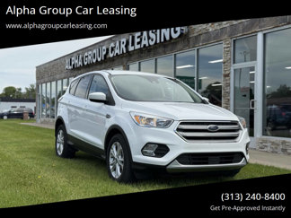 Used 2018 Ford Escape SE w/ Ford Safe & Smart Package image 1