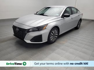 Used 2024 Nissan Altima 2.5 SV image 1