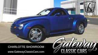 Used 2006 Chevrolet SSR w/ Preferred Equipment Group image 1