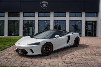Used 2021 McLaren GT image 1