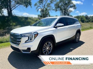 Used 2024 GMC Terrain SLT image 1