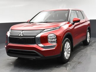 New 2025 Mitsubishi Outlander ES image 1