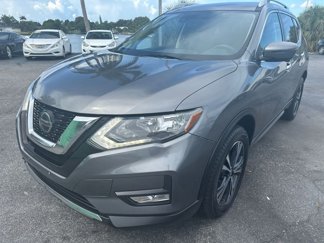Used 2019 Nissan Rogue SV w/ Premium Package image 1