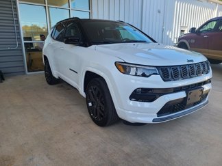 New 2025 Jeep Compass Limited w/ High Altitude Package image 1