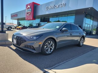 Used 2022 Hyundai Sonata SEL image 1