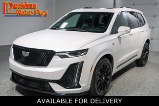 Used 2023 Cadillac XT6 Sport image 1