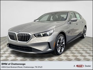 Used 2025 BMW 530i w/ Premium Package image 1