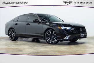 Used 2024 Honda Accord Touring image 1