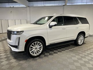 Used 2022 Cadillac Escalade Luxury image 1