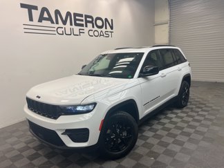 New 2025 Jeep Grand Cherokee Altitude image 1