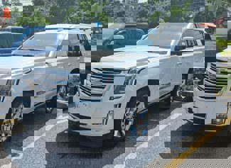 Used 2019 Cadillac Escalade Platinum image 1