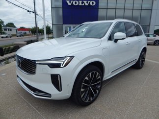New 2025 Volvo XC90 T8 Plus w/ Protection Package Premier image 1