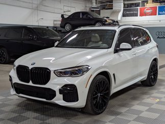 Used 2022 BMW X5 xDrive40i w/ M Sport Package image 1