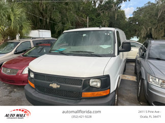 Used 2017 Chevrolet Express 3500 Extended image 1