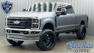 Used 2025 Ford F250 Platinum image 1