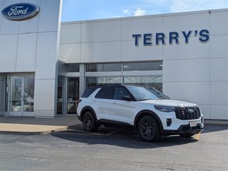 Used 2025 Ford Explorer ST-Line w/ Premium Package image 1