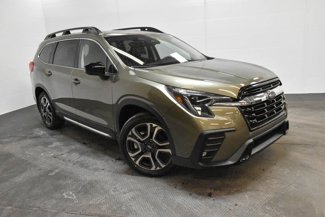 New 2025 Subaru Ascent Limited image 1