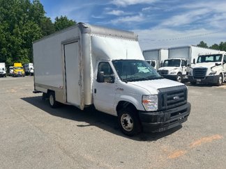 Used 2021 Ford E-350 and Econoline 350 Super Duty image 1
