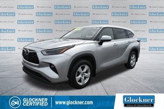 Used 2024 Toyota Highlander LE image 1