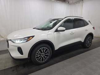 Used 2024 Ford Escape SE image 1