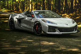 New 2025 Chevrolet Corvette Z06 w/ Z07 Performance Package image 1