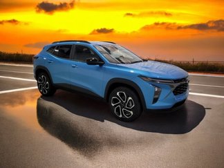 New 2025 Chevrolet Trax RS w/ Driver Confidence Package image 1