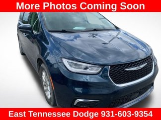 Used 2021 Chrysler Pacifica Touring-L image 1