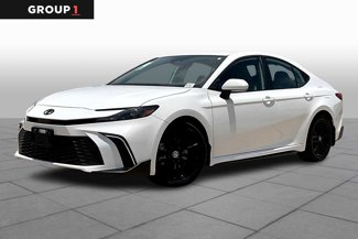 New 2025 Toyota Camry SE image 1