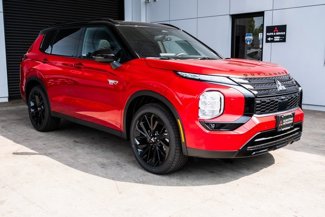 New 2025 Mitsubishi Outlander SEL Black Edition image 1