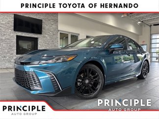 New 2025 Toyota Camry SE image 1