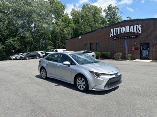 Used 2020 Toyota Corolla LE image 1