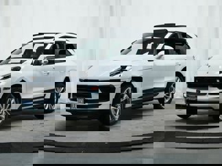 Used 2024 Porsche Macan image 1
