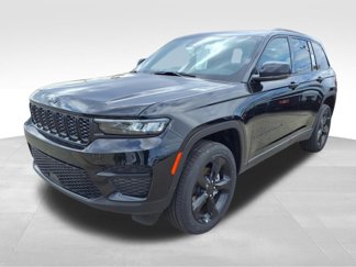 New 2025 Jeep Grand Cherokee Altitude image 1