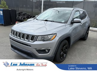 Used 2020 Jeep Compass Latitude image 1
