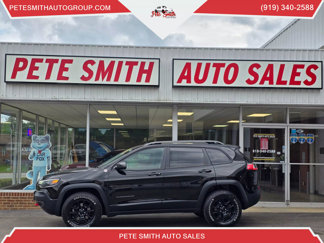 Used 2019 Jeep Cherokee Trailhawk image 1