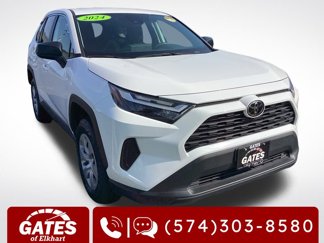 Used 2024 Toyota RAV4 LE image 1